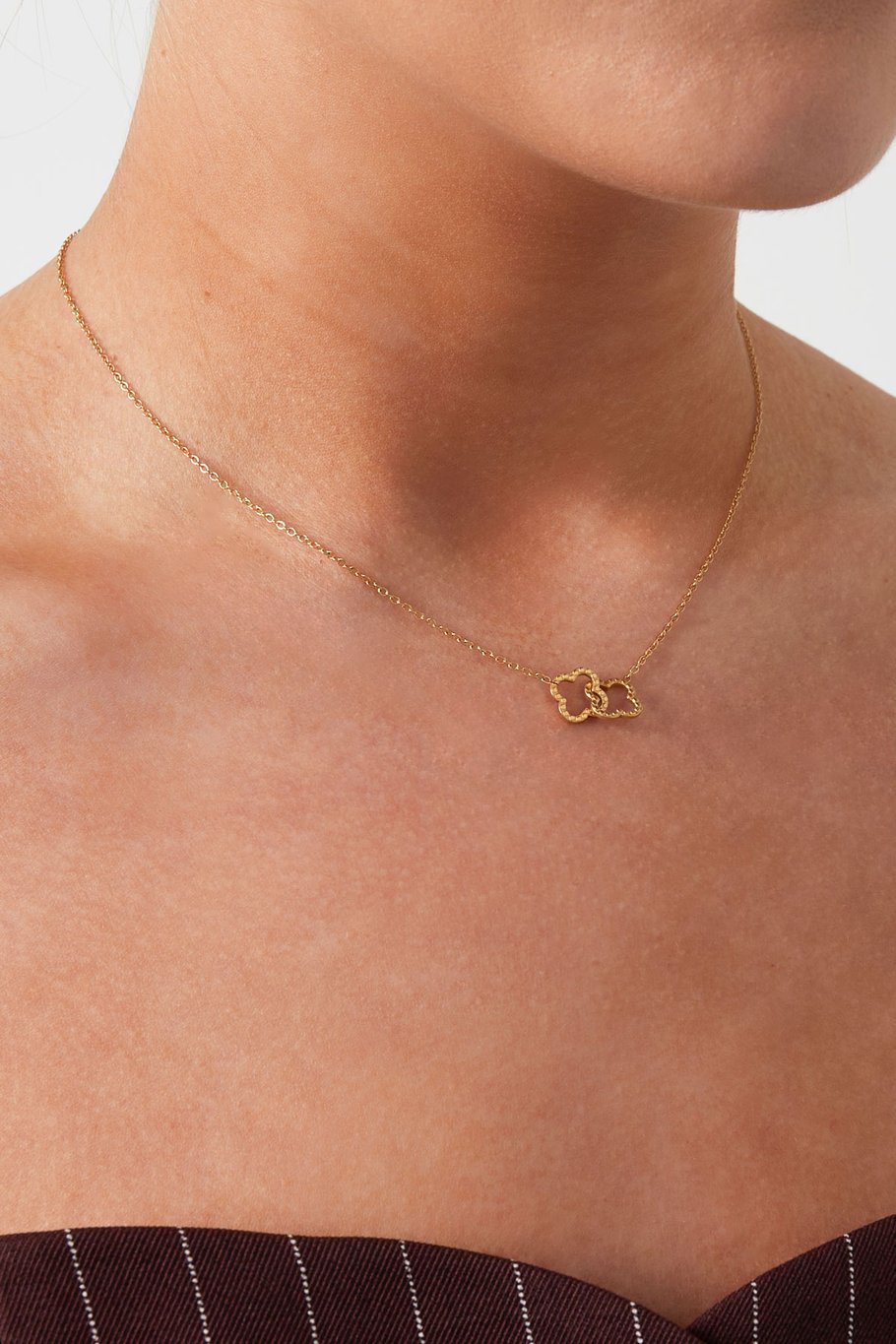 linked luck necklace Picture2